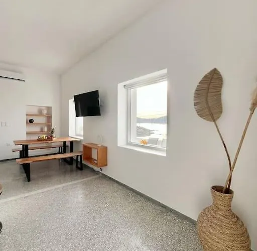 Holiday home Linardo's Cycladic House Naousa (Paros)