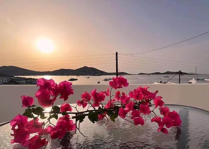 Linardo's Cycladic House Holiday home *