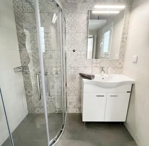 Holiday home Linardo's Cycladic House *