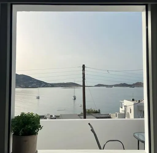 Linardo's Cycladic House Naousa (Paros)