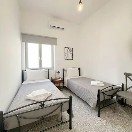 Linardo's Cycladic House Hébergement de vacances Náoussa