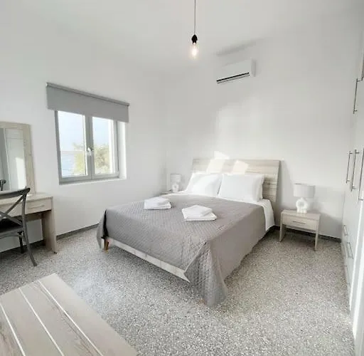 Linardo's Cycladic House Науса