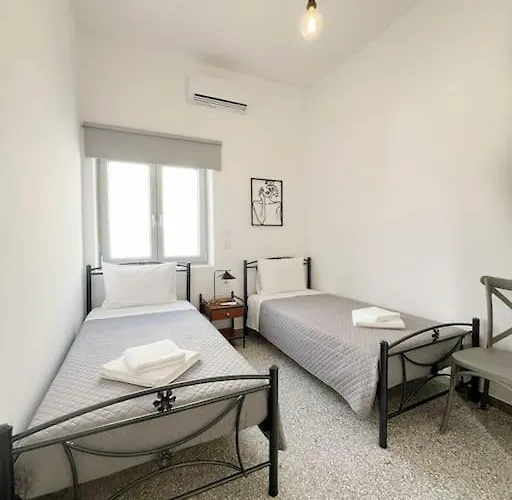 Linardo's Cycladic House Дом отдыха Науса