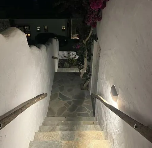 Linardo's Cycladic House Науса